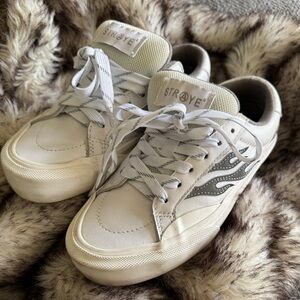 STRAYE White and Gray Sneakers